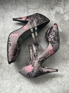 ECU Rocket Dog Pink and Gray Floral Mary Jane Heels